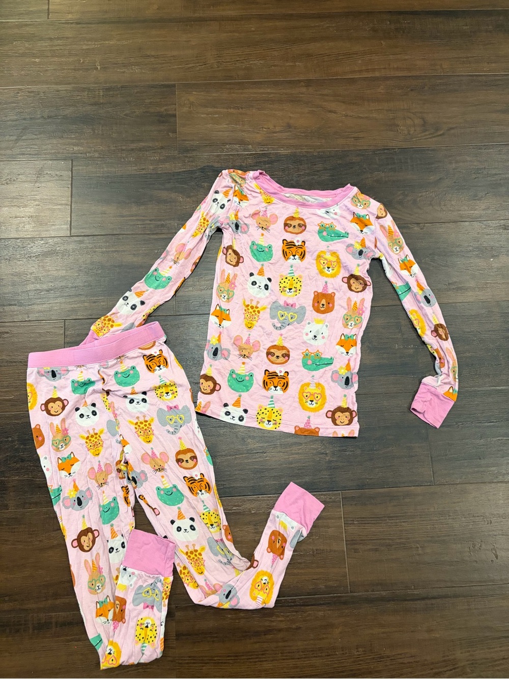 Little Sleepies Girls Size 5/6 Party Animal Bamboo Pajamas Pilling Holes